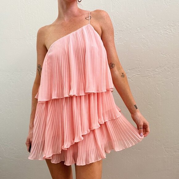 NEW NBD Revolve Pink Blush Pleated Tiered One Shoulder Mini Dress - Picture 1 of 8